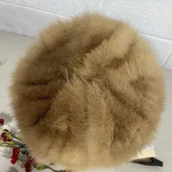 NWT Vintage mink tail hat - Picture 4 of 12